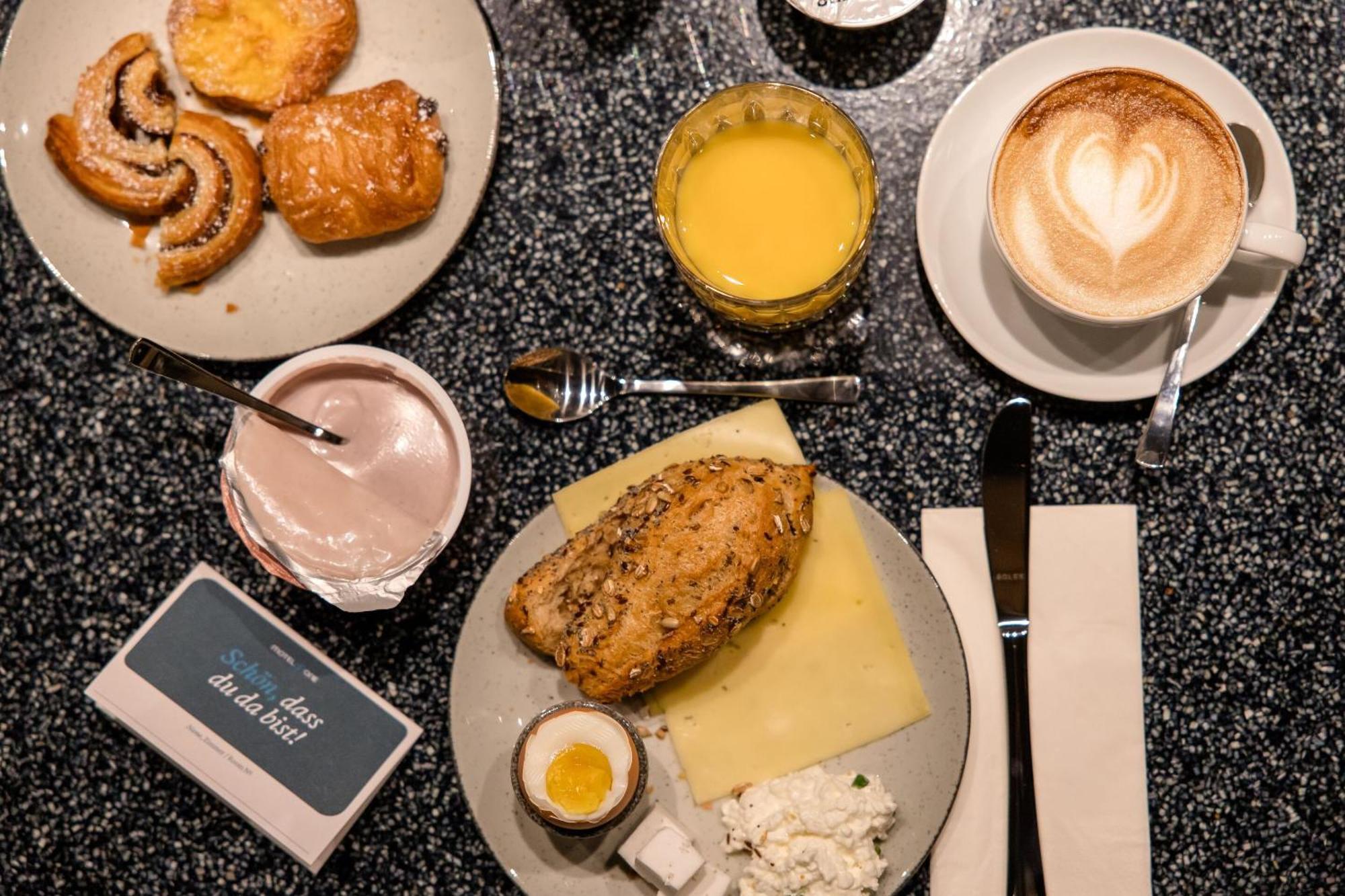 One Hauptbahnhof 3* Munich