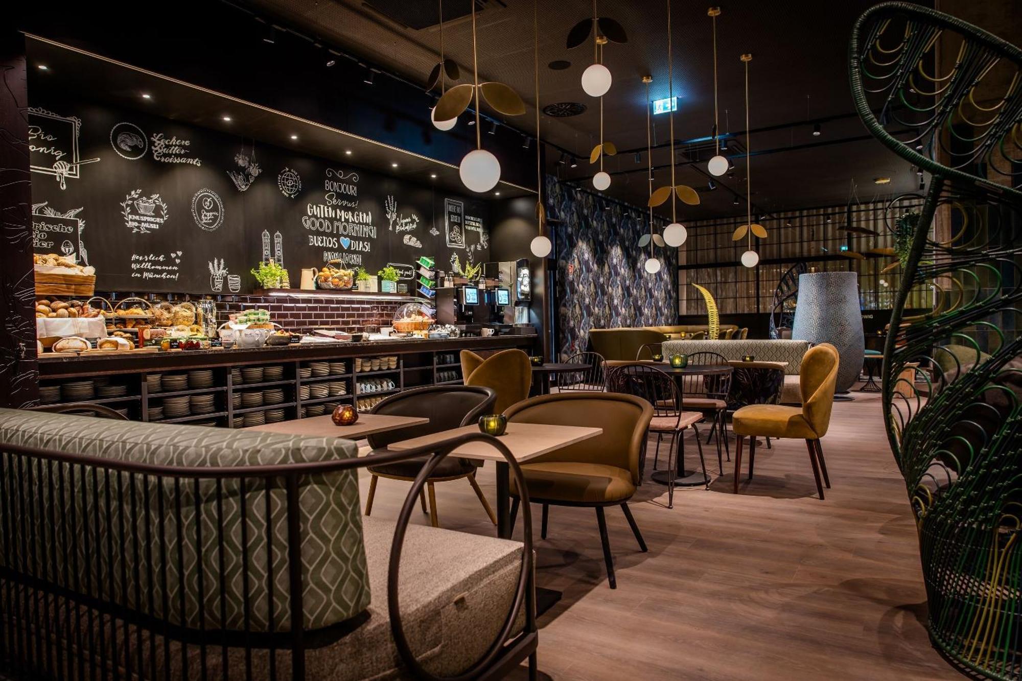 One Hauptbahnhof Hotel München